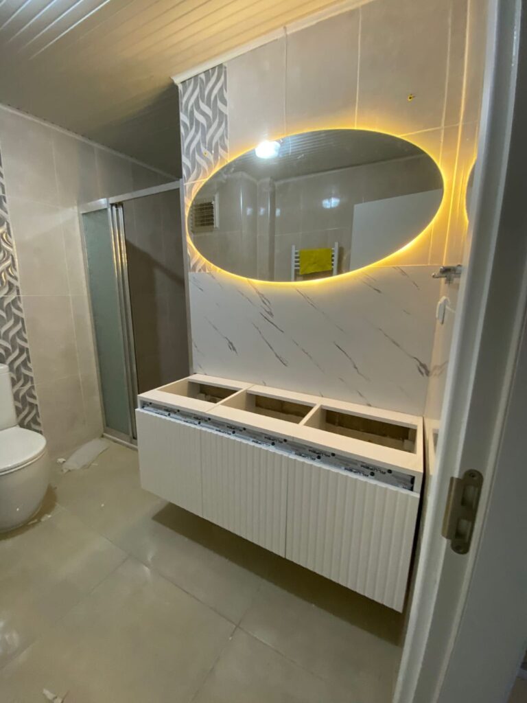 Banyo Dolabı