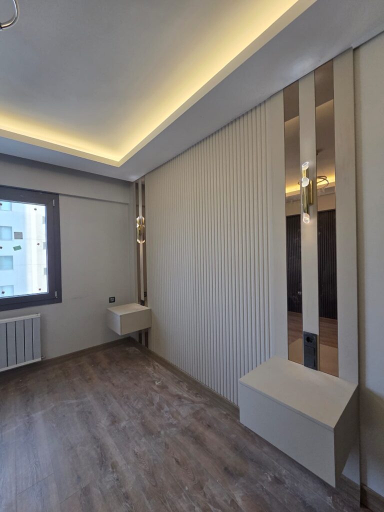 Yatak Odası Başlık